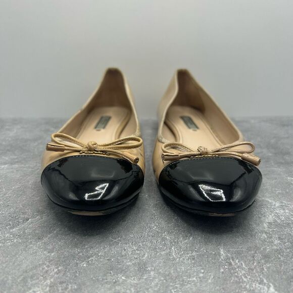 Prada Beige Black Leather Ballet Flats Slip On Size 39.5 Bow Accent Cap Toe - Picture 4 of 13